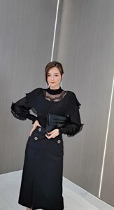 上衣是AB版款，半裙搭配一起更时尚图片
