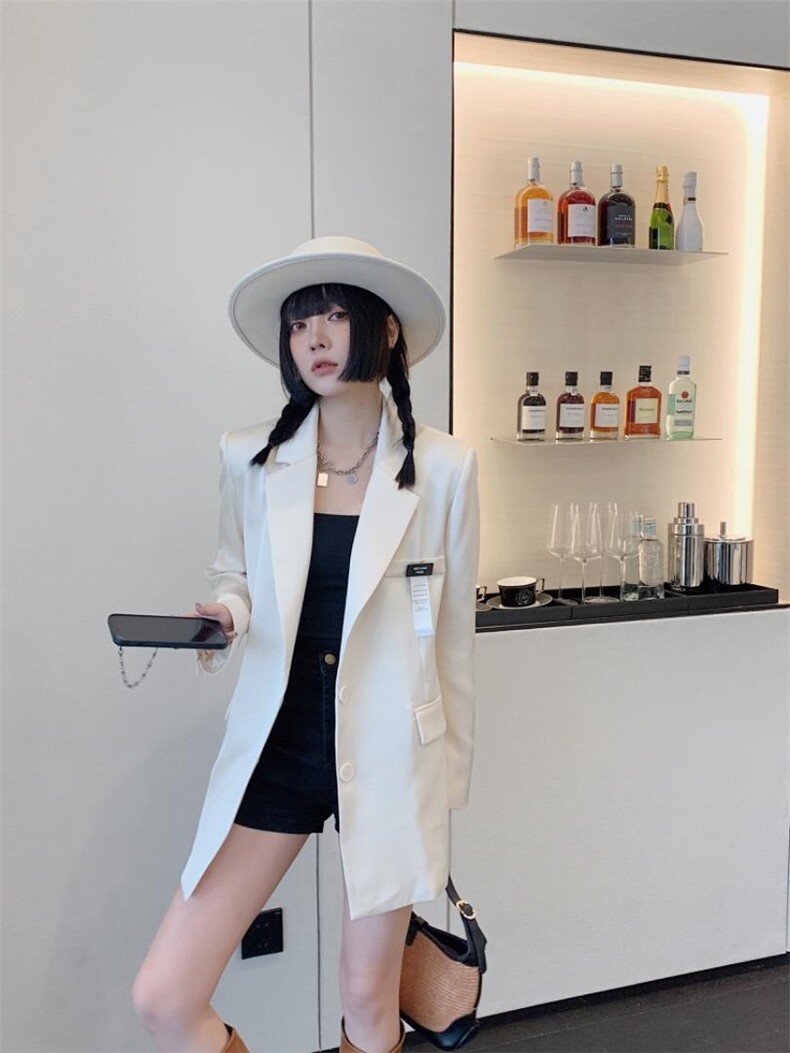 XZ22050洗麦胸针西装,女装西装,穿名堂(5F)