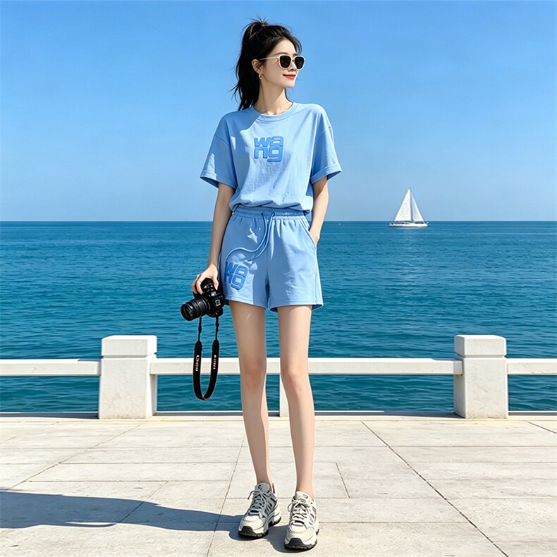 慵懒风休闲运动套装女夏新款百搭圆领刺绣印花短袖上衣短裤两件套,女装套装/套裙,江南