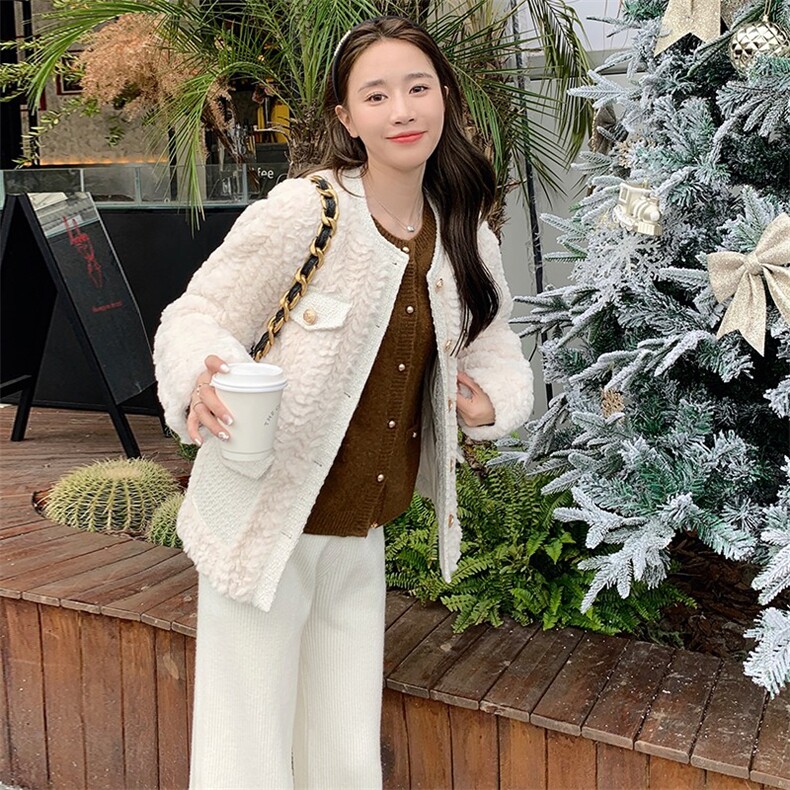 新品现货感90白鹅绒小香风羊羔毛外套款号88601-P255K368元,女装羽绒服,浙宝305