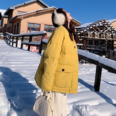 黄色圆领格纹拼接复古羽绒服女冬超火好看高级小众保暖短加厚外套，女装羽绒服，2C232