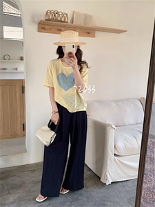 羊范闭眼入~薄款竹节麻针织上衣女2025夏季新款韩系圆领爱心T恤衫图片