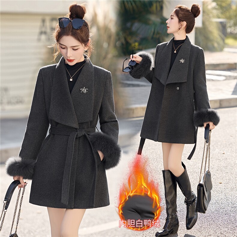 羽绒毛呢外套大衣女2025冬季新款气质收腰显瘦赫本风真狐狸毛外套，女装羽绒服，拾衣