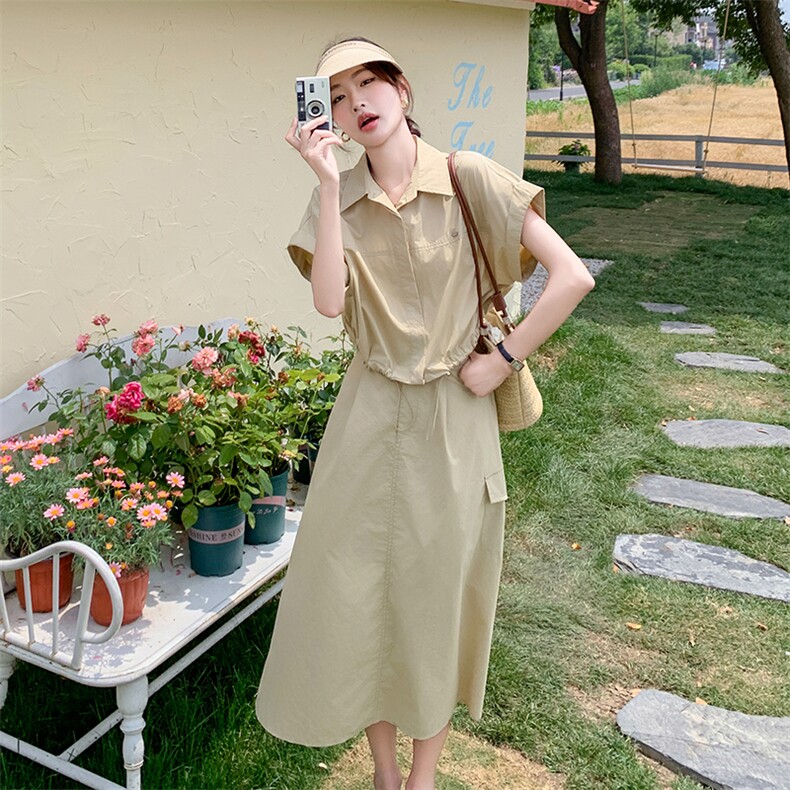 卡其色休闲设计感两件套连衣裙女夏季新款韩系松弛感通勤A字裙,女装套装/套裙,维壹