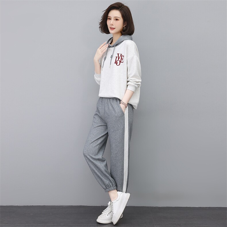 时尚字母刺绣休闲两件套女宽松显瘦运动服套装,女装套装/套裙,依恋蒂丝