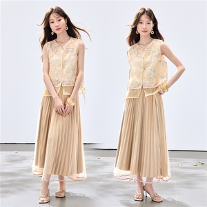 夏季新款现货！2026新中式重工洋气百搭款马甲+百褶半裙两件套女图片