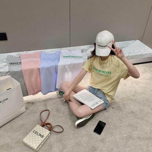 字母T，女装，暖色气流