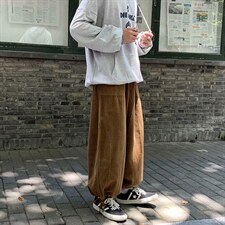卡其色