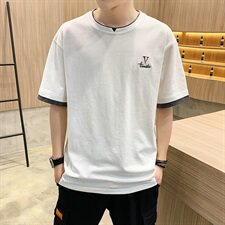 白色