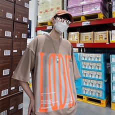卡其色