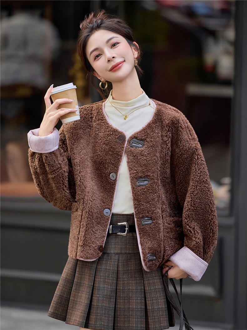 2025冬季新款~~双面穿皮毛一体,女装棉衣/棉服,意芙