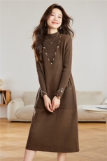 两件套钉珠半高领针织连衣裙女秋冬2025新款小个子显瘦打底毛衣裙，女装针织衫/毛衣，艾米