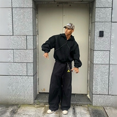 抖音得物高品质26春装美式高街铆钉杜宾犬耳朵开衫卫衣外套W125，女装短外套，电商A486