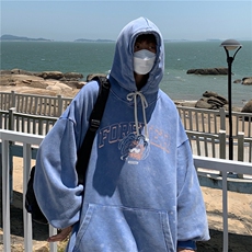 天蓝色