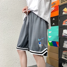 灰色