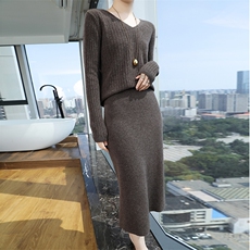 羊毛衫套装女秋冬宽松慵懒风V领抽条毛衣半身裙针织两件套，女装套装/套裙，君贝羊绒