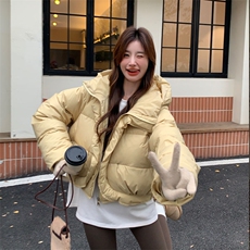 奶黄色羽绒服女冬季2025新款高级感韩系小个子流行短款面包服加厚，女装羽绒服，2D143