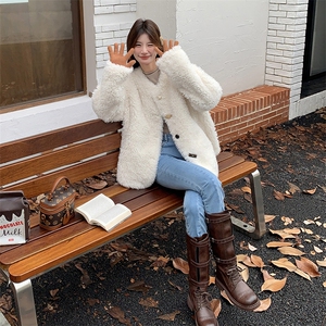 加厚气质显瘦棉服米白色皮毛一体保暖女2024冬新款小个子洋气上衣图片
