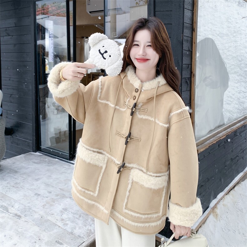 【新款】大货已出加厚皮毛一体外套2C131-699-P225K318,女装短外套,2C131