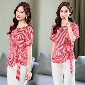 2021夏季新款简约时尚气质圆领条纹系带收腰小衫，女装衬衫，超帛