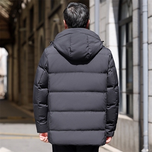 冬季中老年男士黑色中长款90羽绒服爸爸加厚御寒保暖上衣连帽外套图片