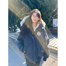 藏青色