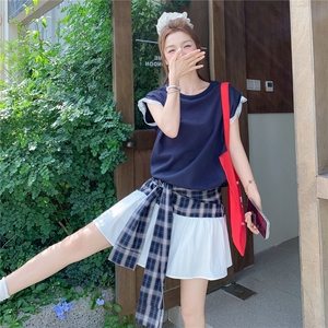 蕾丝拼接藏青色格子连衣裙女夏2025新款学院风少女感俏皮减龄爆款图片