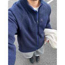 藏青色