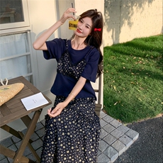 设计感假两件碎花吊带短袖T恤半身裙长裙2025夏季新款套装时尚女，女装套装/套裙，秋水欣儿