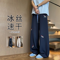 藏青色