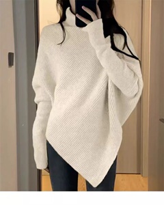 法式蝙蝠袖不规则针织衫女慵懒风早秋季韩系穿搭宽松套头毛衣上衣图片