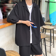 黑色