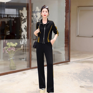 时尚休闲套装女2024年秋季运动舒适显瘦个性潮流两件套图片