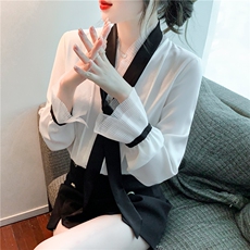 白色