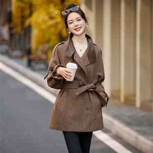 高级感PU皮拼接毛呢外套女2025秋冬新款小个子收腰显瘦英伦风大衣图片