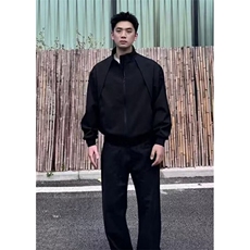 黑色