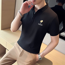 黑色