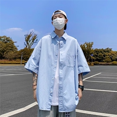 蓝色