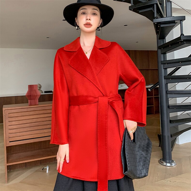 2024年秋季时尚高级感百搭短款双面呢羊毛大衣，女装双面呢大衣，荣图大衣