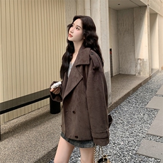 新款数据好大货。麂皮绒外套2B113-2536-P155-K238，女装短外套，2B113