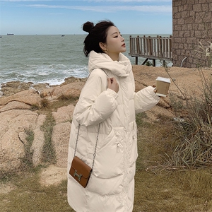冬装奶黄色加厚中长款面包棉服图片