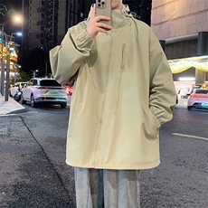 灰绿色