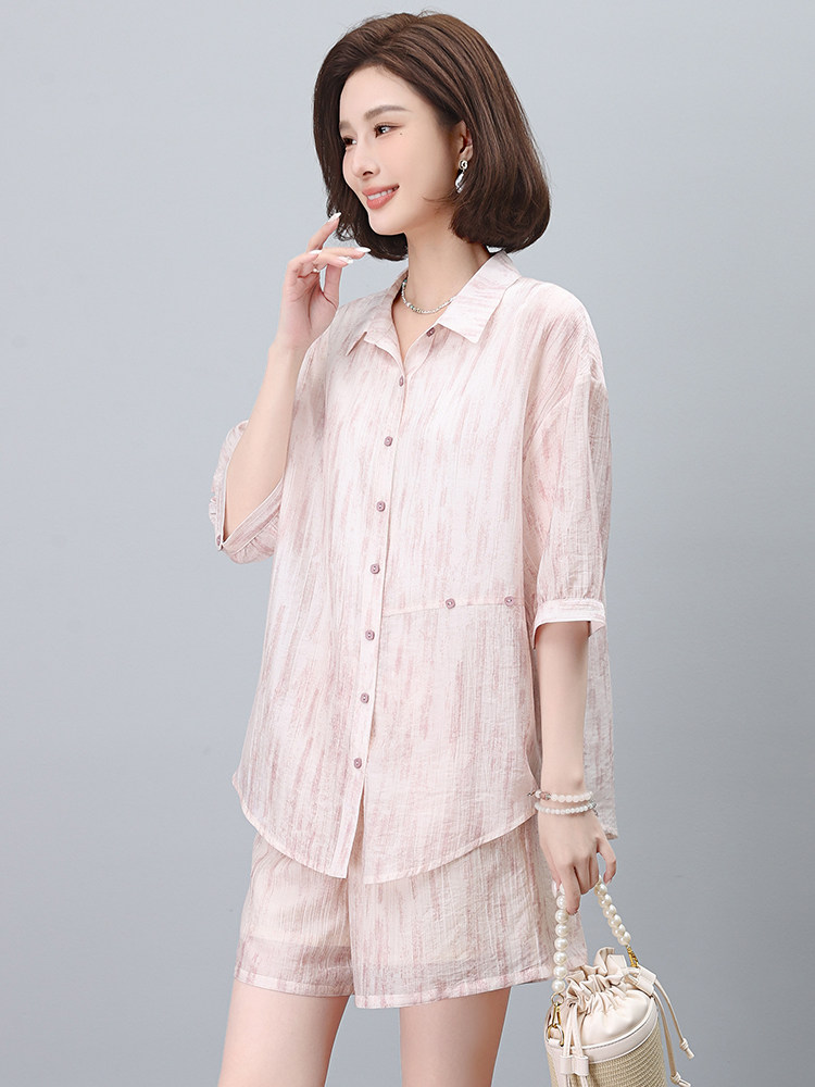 夏季冰丝套装女2024新款高端夏装妈妈天丝洋气时尚短裤两件套,女装套装/套裙,希欧阁