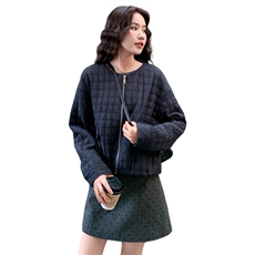 慵懒风休闲圆领外套女2025秋季新款设计感简约百搭小个子短款上衣，女装短外套，2C215