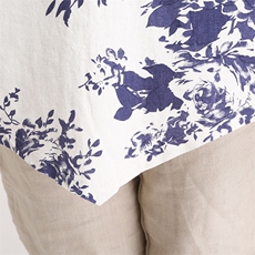 百搭碎花V领2024年夏季短袖中长款直筒衬衫休闲文艺上衣，女装衬衫，风姿绰