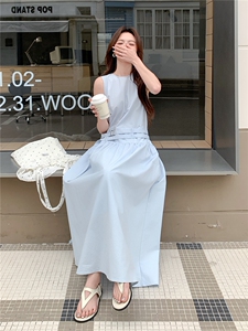 《现货26年夏上新》收腰显瘦无袖圆领A字摆遮肉藏胯休闲连衣裙女图片