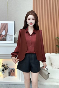 时尚假两件衬衣秋季新款大码女上衣洋气拼接减龄打底衬衣潮图片