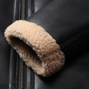 MJ-889冬季海宁男式羊毛皮草男连帽仿皮毛一体修身颗粒绒风衣P318图片