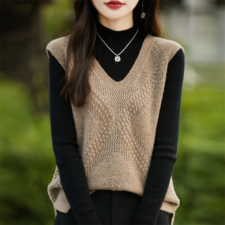 马甲背心女毛衣无袖坎肩外穿秋冬季2024年新款洋气针织衫坎肩,女装马甲,暖娇绒包芯纱店