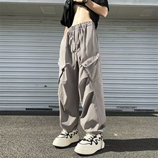 灰色